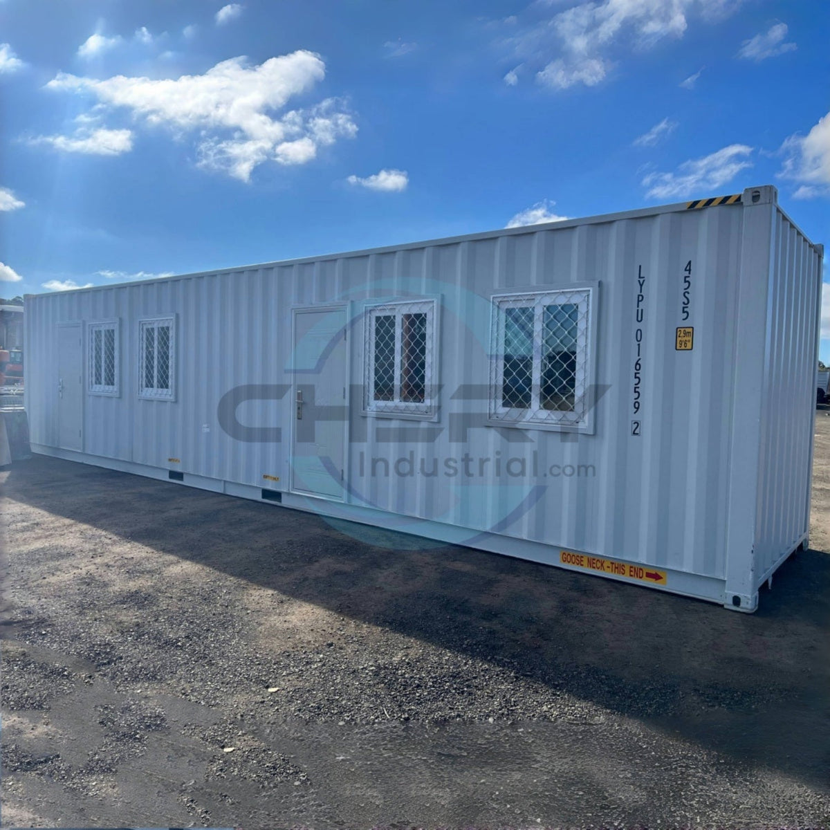 Chery Industrial 40ft Container House with 2 Bathrooms - SUICH40FT2B2B