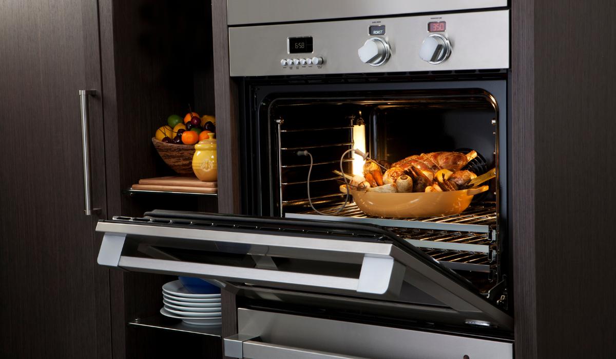 Steam Oven vs Microwave: Which is Better for Cooking?