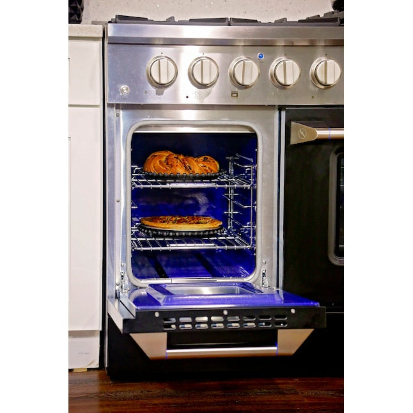 Kucht 48" Pro-Style Natural Gas Dual Fuel Range in Black with Gold Accents, KDF482-K-GOLD - KDF482-K-GOLD