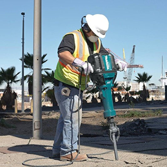 Makita (HM1812X3) 70lbs. Advanced AVT Breaker Hammer with 1-1/8 In. Hex, 4pc Steel, premium Cart - HM1812X3