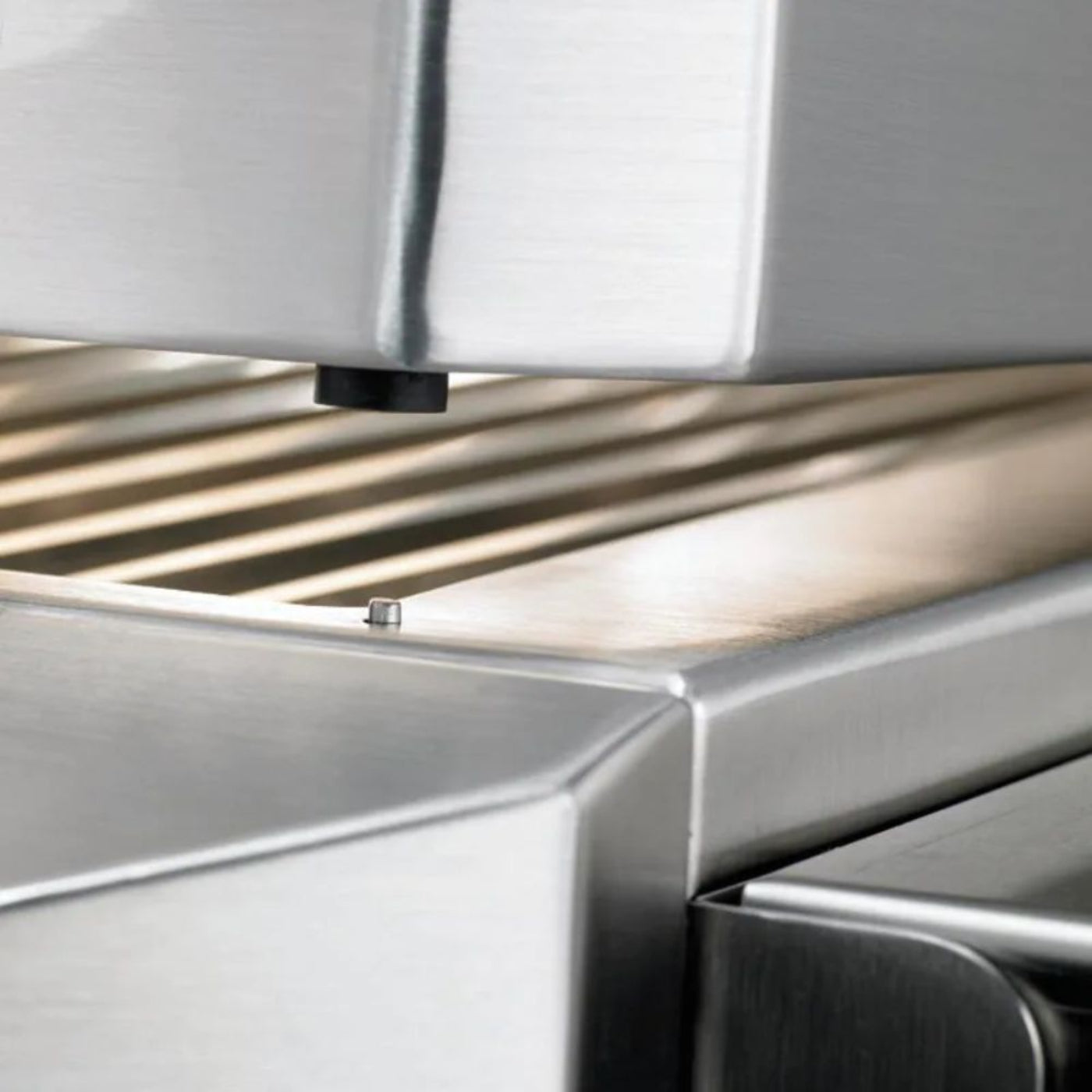 Twin Eagles 54-Inch 4-Burner Built-In Propane Gas Grill with Sear Zone & Two Infrared Rotisserie Burners - TEBQ54RS-CL