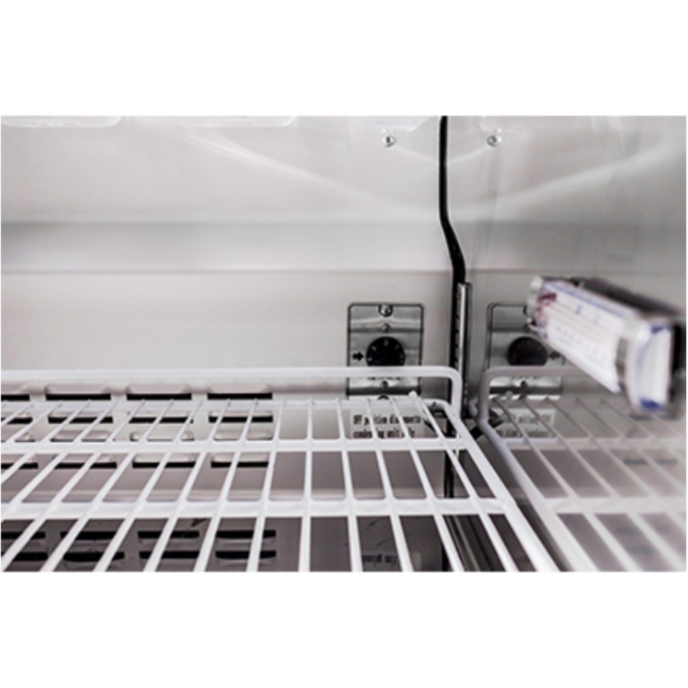 Saba - SPS-60-16 Commercial 60" 16 Pan Salad Sandwich Food Prep Table Refrigerator - SPS-60-16