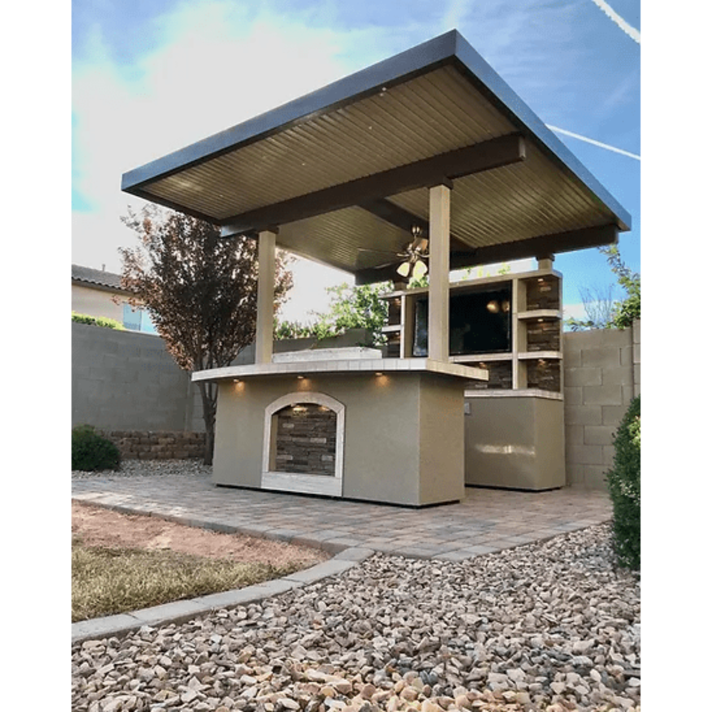 Kokomo St. Croix Outdoor Kitchen With Built In BBQ Grill and 12x12 Patio Cover - STCROIX-LP