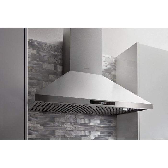 Thor Kitchen 30 in. Natural Gas Range, 30 in. Range Hood Appliances Package